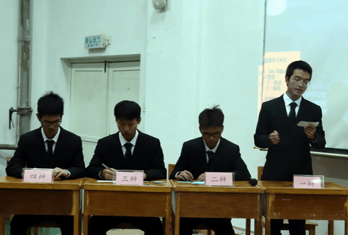 http://vsb.jju.edu.cn:8080/_mediafile/lyxy_new/2019/11/22/65xies4kj6.jpg